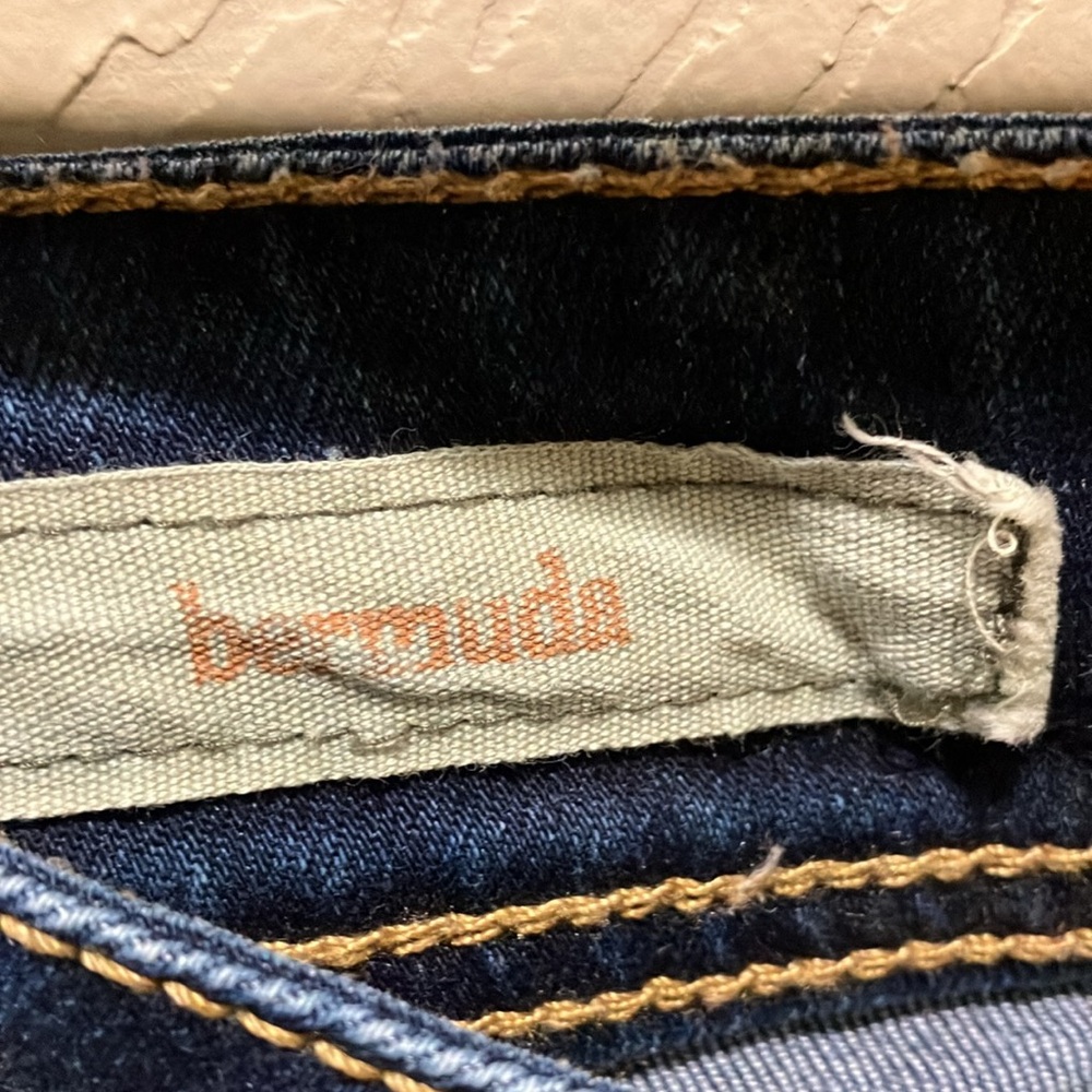 EUC Natural Threads Bermuda 5 Pocket Jeans Waist 17”, Inseam 13”, Rise 9.5” - Picture 4 of 6